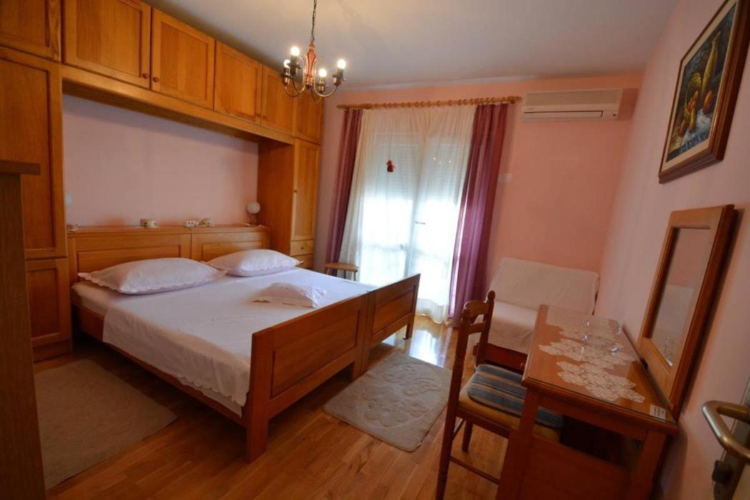 Apartman Ivana Hotel Makarska Exterior photo