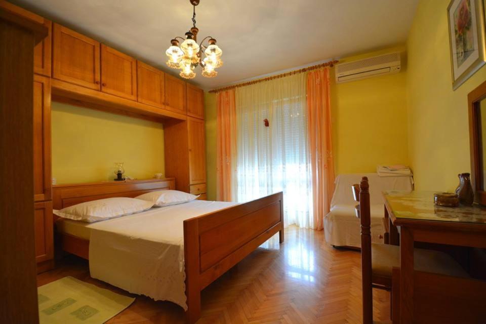 Apartman Ivana Hotel Makarska Exterior photo