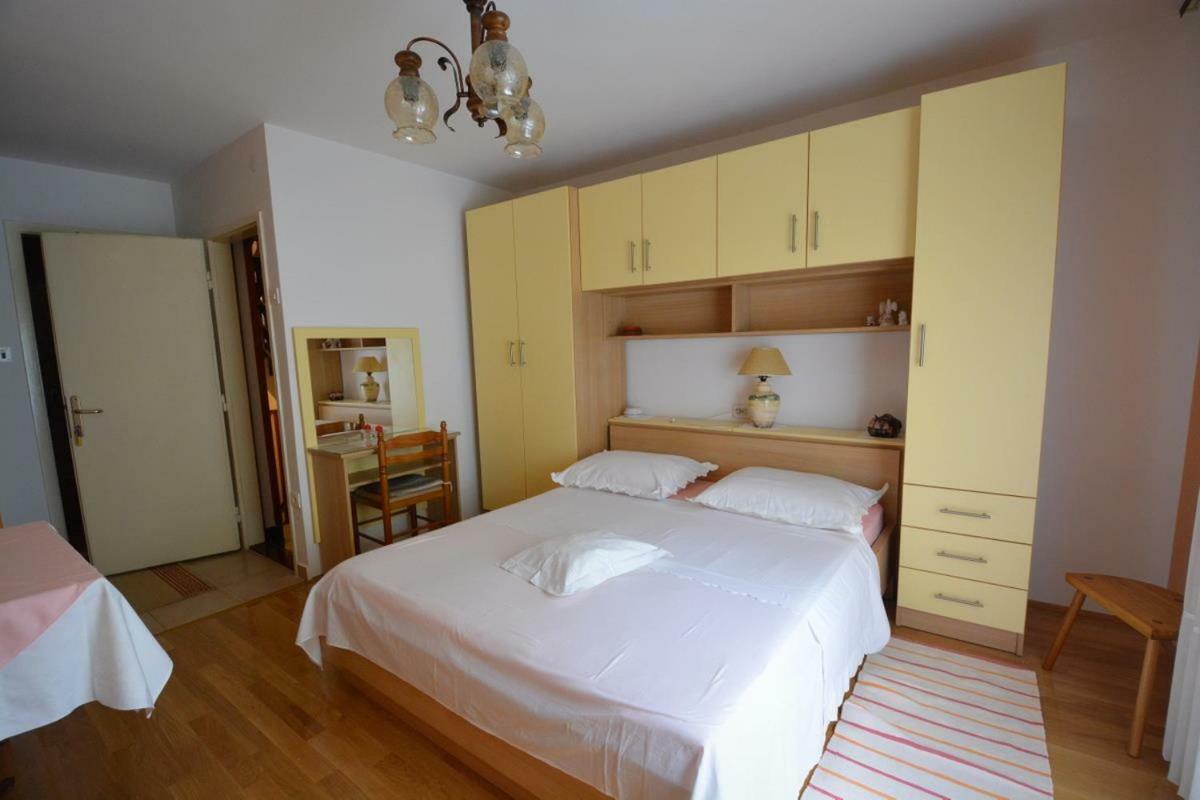 Apartman Ivana Hotel Makarska Exterior photo