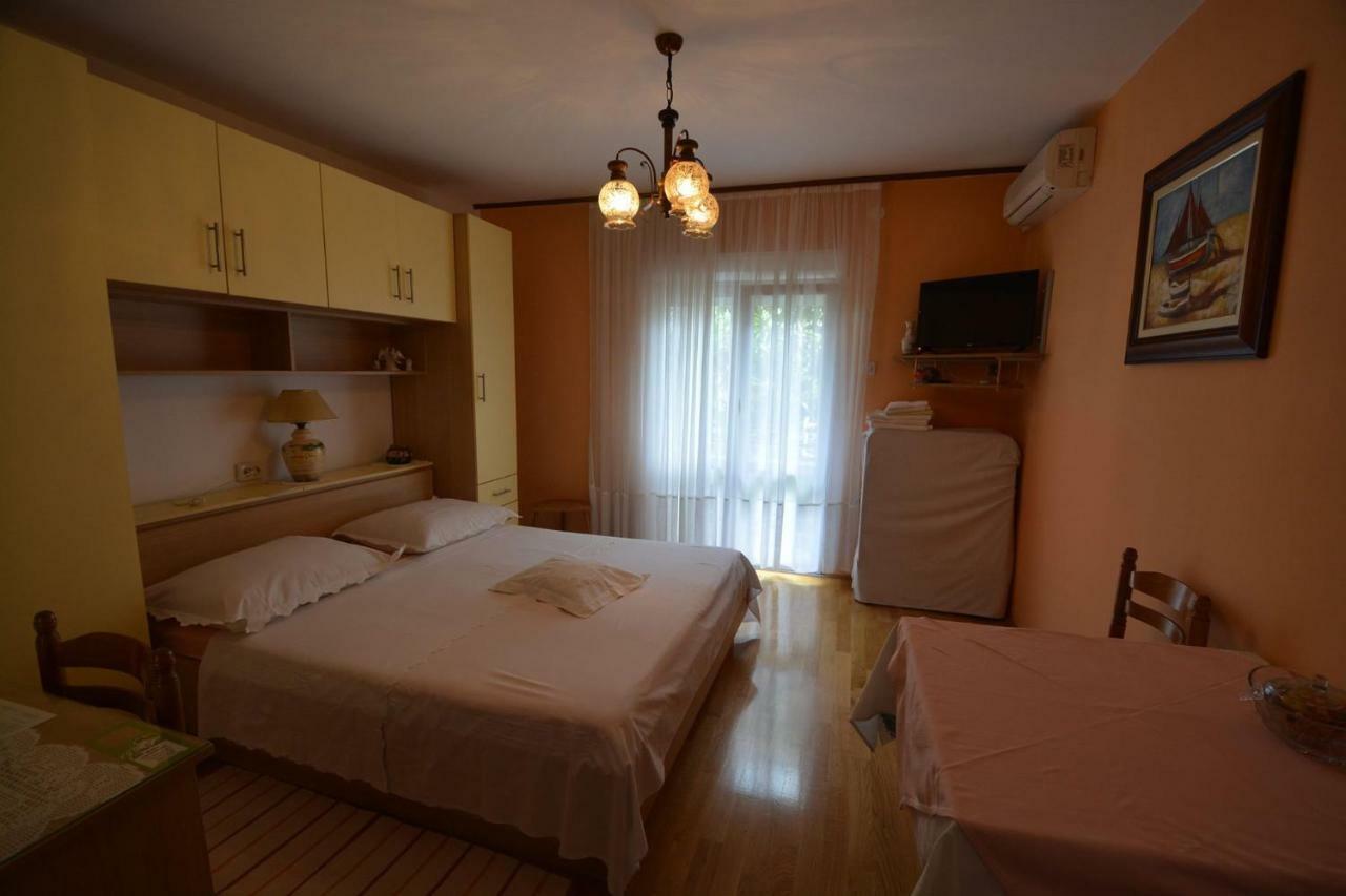 Apartman Ivana Hotel Makarska Exterior photo